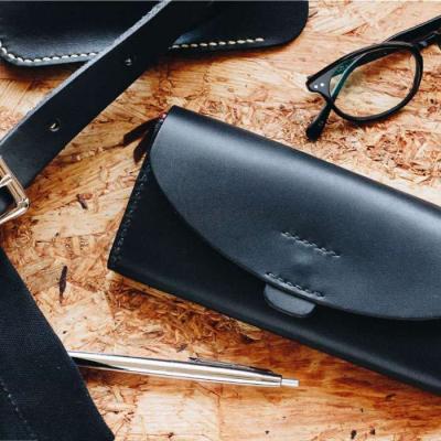 長財布 Loneo basic 黒 国内最小級のサイズ感 薄型 コンパクト 財布 メンズ レディース 栃木レザー レザー 牛革 革 本革 革財布 レザー財布 ウォレット 小さい ミニ財布 スリム 薄い お札 折らない ロネオ ふるさと納税 ふるさと納税財布 ふるさと納税革 香川県 丸亀市 ...