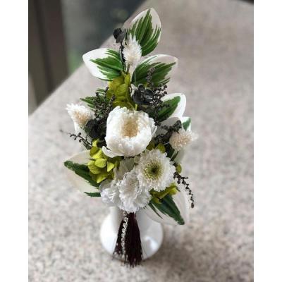 ふるさと納税 名古屋市 プリザーブドフラワー・静花(クリアケース入り) ホワイト×グリーン