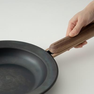 ふるさと納税 八尾市 IO フライパンジュウ\u0026ハンドルセット 深型Mサイズ/ウォルナット(クルミ材)鉄フライパン/D167_3