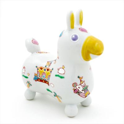 ふるさと納税 小松市 【RODY×九谷焼】九谷焼置物ロディ「王様の遊行」 |  | 03