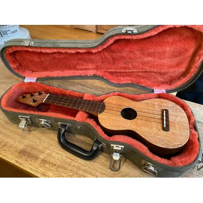 ふるさと納税 伊那市 限定品 ウクレレ ウチダギターの内田監修 職人が作った Ina Jarrah Ukulele