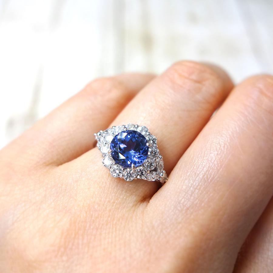 秋冬の主役◎ プラチナタンザナイトリング 【ZYX3630744436】(132300円)