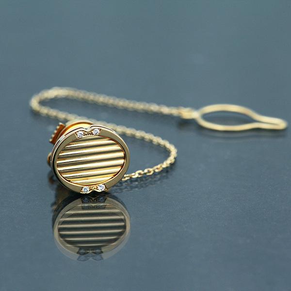 現在在庫あり K18イエローゴールド ダイヤモンド入り タイタック