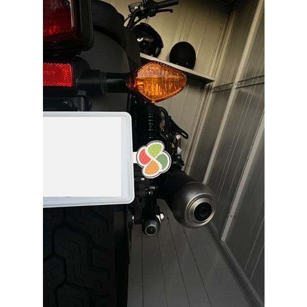 バイク用高齢者マーク 高齢者 枯葉 マーク を バイク オートバイ