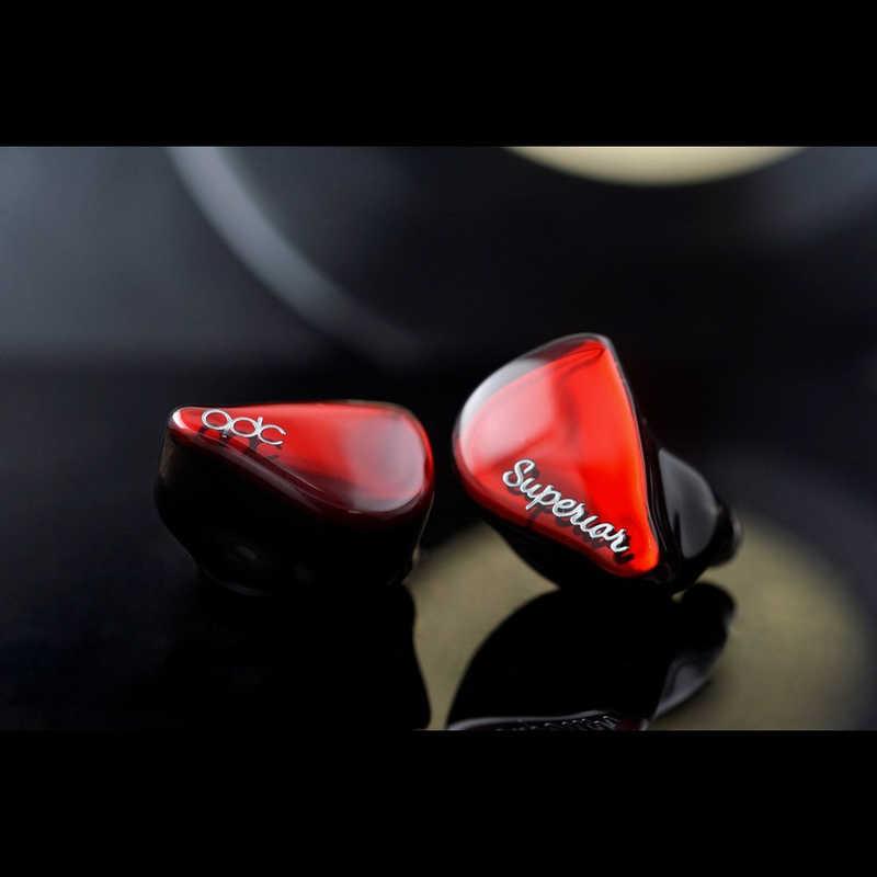 【極美品】qdc SUPERIOR Red 有線イヤホン QDC 有線イヤホン カナル型 SUPERIOR Vermilion Red ［φ3.5mm