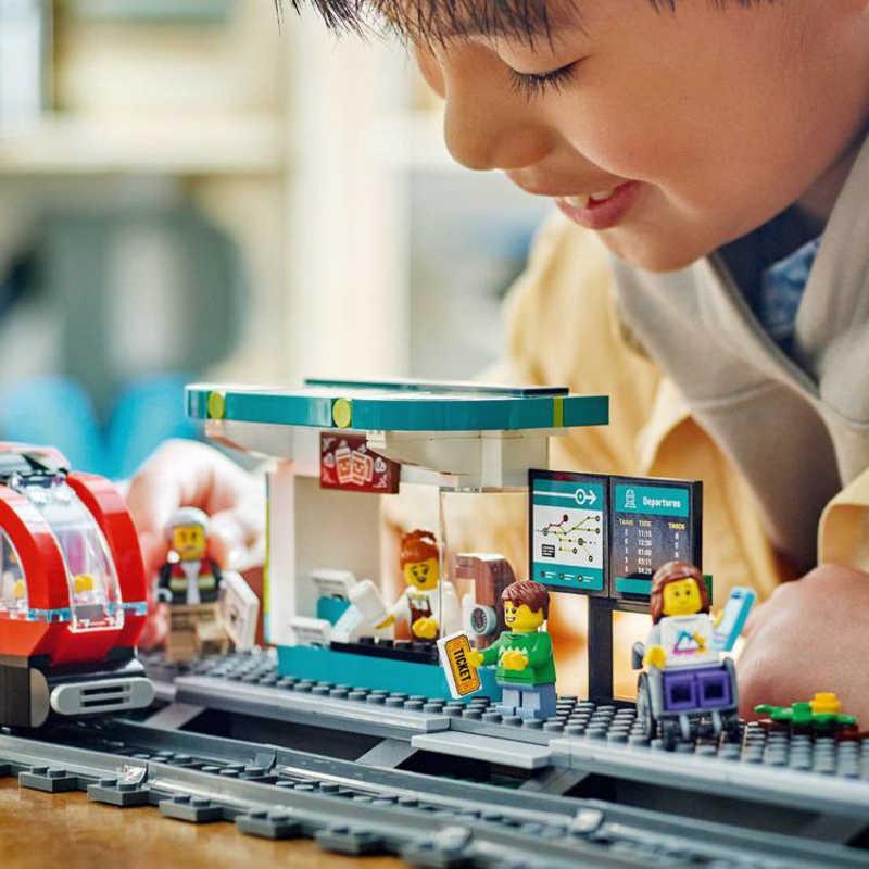 レゴジャパン LEGO（レゴ） 60423 シティ ダウンタウン路面電車と
