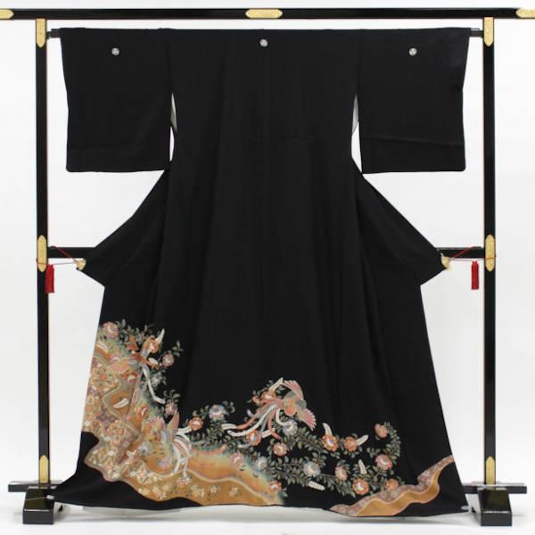 正絹 黒留袖 単品販売 貸衣装をリサイクル 中古 鳳凰と宝相華文 五つ紋 丸に三ツ柏