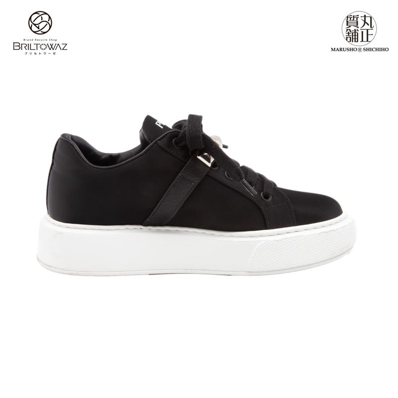 PRADA プラダ スニーカー 厚底 スタッズ 1B813L 35ハーフ(22.5 PRADA プラダ スニーカー 厚底 スタッズ 1B813L 35ハーフ(22.5