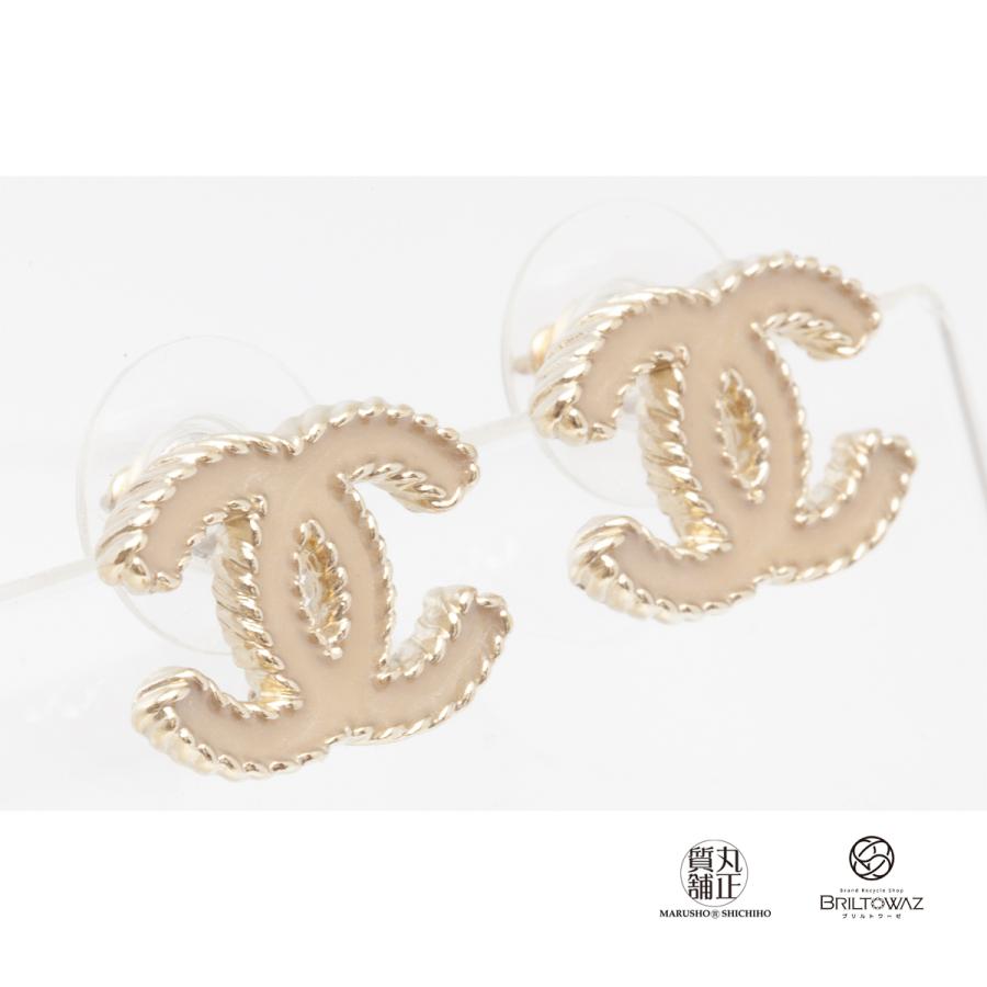CHANEL（シャネル） ピアス ココマーク エナメル ゴールド金具