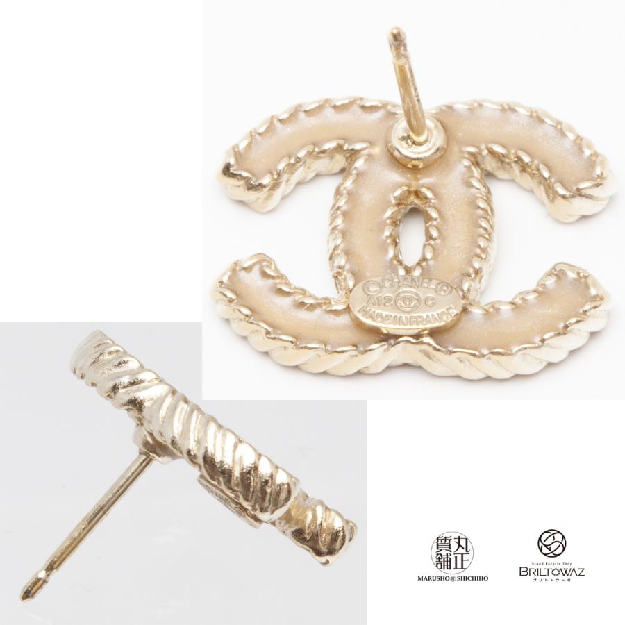 CHANEL（シャネル） ピアス ココマーク エナメル ゴールド金具
