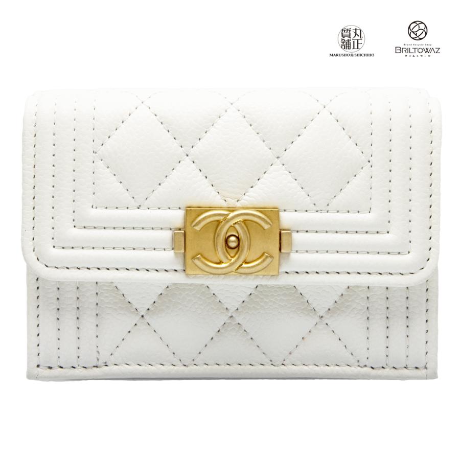 CHANEL シャネル 22AW BOY スモール ウォレット A84432 白 CHANEL シャネル 22AW BOY スモール ウォレット A84432 白
