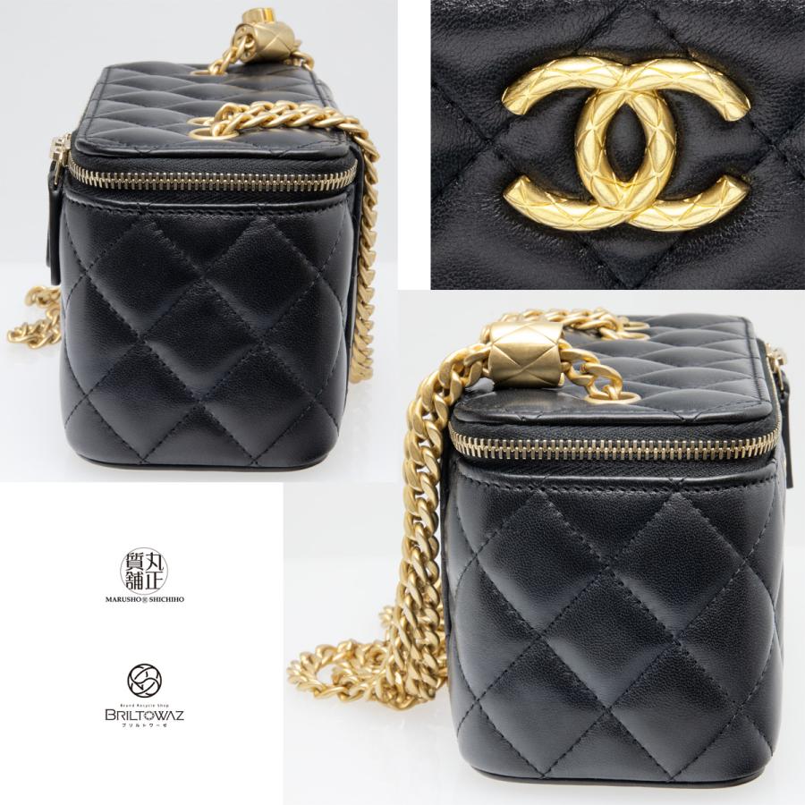 CHANEL シャネル 2022AW マトラッセ Wチェーン バニティケース CHANEL シャネル 2022AW マトラッセ Wチェーン バニティケース