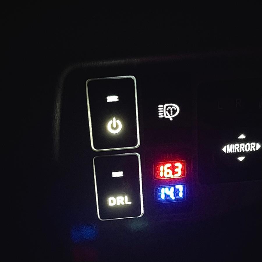 ダイハツ車用 スイッチ 純正空きホールにジャストフィット！ 電源