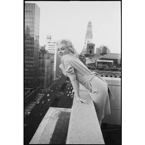 輸入 小型ポスター写真 マリリンモンロー Marilyn Monroe 約43.5x28cm