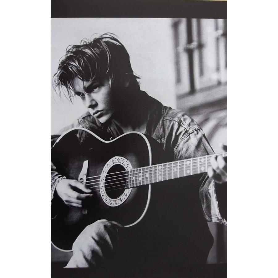リバーフェニックス River Phoenix、上下2.5cmが黒地です。輸入 リバーフェニックス River Phoenix、上下2.5cmが黒地です。輸入