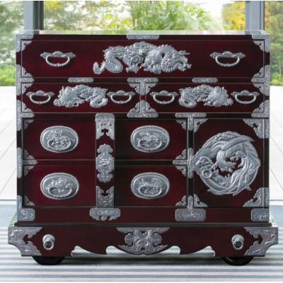 ふるさと納税 利府町 仙台箪笥 閂型車箪笥 木地呂漆塗り 彫金手打金具 (お申込書返送後8ヵ月〜12ヵ月程度でお届け)