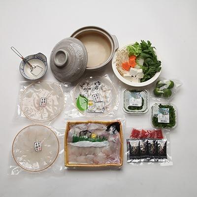 ふるさと納税 茨木市 国内産(養殖)活〆とらふぐ(原体約1.2kg)てっちり鍋&ふぐ刺身2人前 