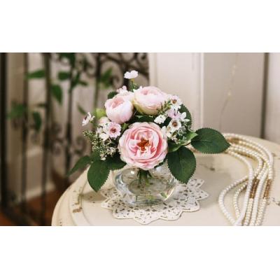 ふるさと納税 倉敷市 水替え不要!!桜色ローズとグリーン ガラス花瓶付きアレンジ(クリアBOX入り)光触媒加工付き