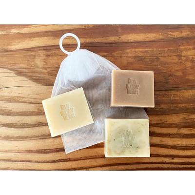 ふるさと納税 桐生市 なま絹手練り石けん90gプレーン、はちみつ、くわ　国産泡立てネット付き