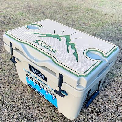 ふるさと納税 いなべ市 オリジナルマット(SeaDek)付ハードクーラー