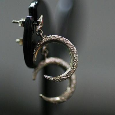 ふるさと納税 阿智村 三日月と星の唐草ピアス