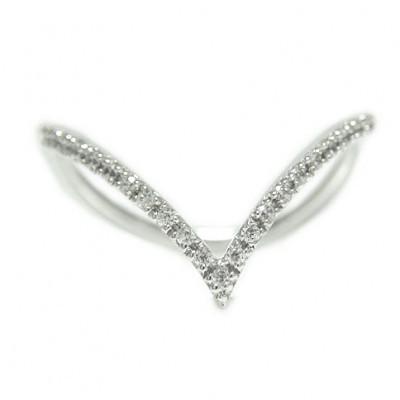 ふるさと納税 甲府市 高級プラチナダイヤリング「Vラインエタニティーデザイン」33338