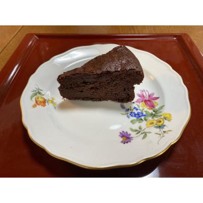 ふるさと納税 苅田町 和三盆コテツガトーショコラ1ホール(径17cm)と和三盆無添加コテツプリン8個セットの画像
