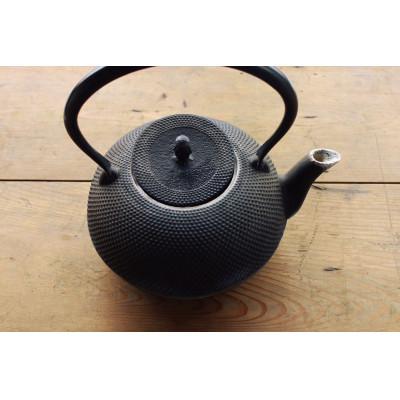 南部鉄器 1350ml ふるさと納税 奥州市 南部鉄器 鉄瓶 観月アラレ 1.85L IH対応 IH調理器