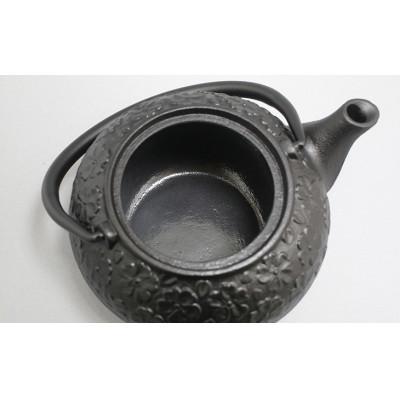 ふるさと納税 奥州市 南部鉄器 急須 丸型桜黒 0.36L 伝統工芸品 [BS024] 