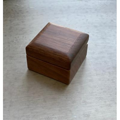 ふるさと納税 藤枝市 木製リングケース ウォールナット・四角