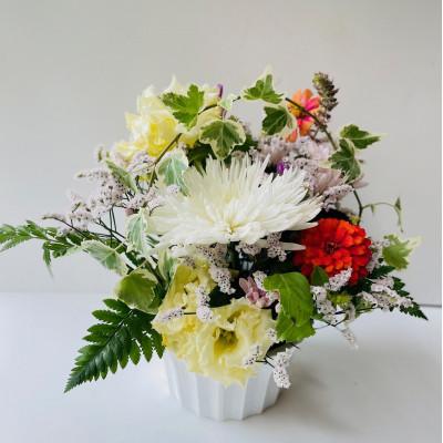 ふるさと納税 大刀洗町 季節の生花で彩るお供えアレンジメント〜想い〜_2