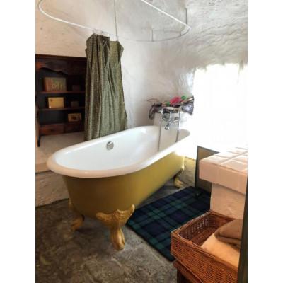 新入荷！ ふるさと納税 亀岡市 祝日英国村の宿泊スペシャルプラン[1泊朝食付 祝日ペアチケット] 【IQY3018111636】(110000円)