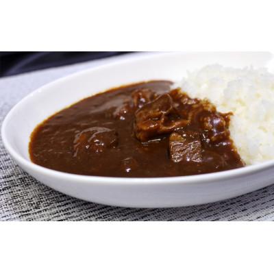 ふるさと納税 泉南市 松阪牛カレー 角切り牛肉を100%使用 レトルト 1人前(200g)×10箱セットの画像
