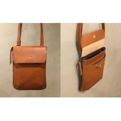 玉（ぎょく）製の蝉，#1