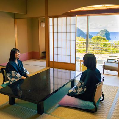 ふるさと納税 西伊豆町 堂ヶ島ニュー銀水「一泊二食付ペア宿泊券」