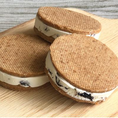 ふるさと納税 伊勢崎市 ラムレーズンバターサンド 4個