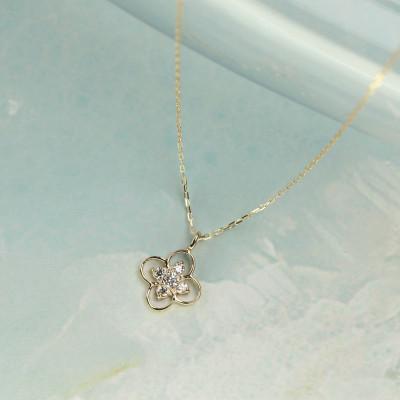 ふるさと納税 大津市 【10金イエローゴールド ダイヤモンドネックレス】可憐にきらめく 0.093ct フラワーモチーフの画像