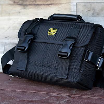 ふるさと納税 松茂町 VanNuys ポータブルオーディオ用 カスタムバッグF2(Wバックル)270【ハンドル:ブラック】の画像