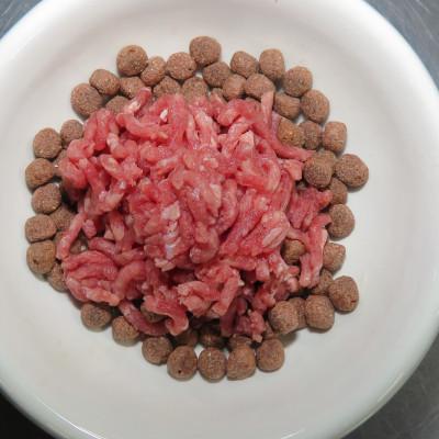 ふるさと納税 猪名川町 【冷凍】牛たん皮ミンチ ペット用 計3kg(1kg×3パック)の画像