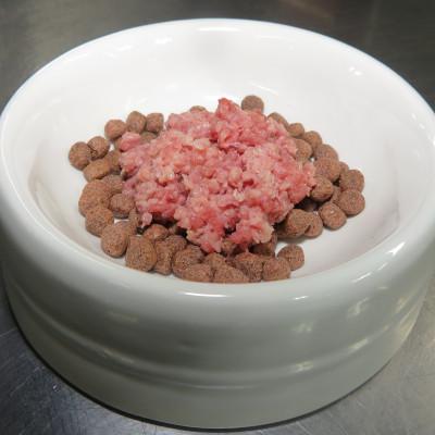 ふるさと納税 猪名川町 【冷凍】牛たん皮ミンチ ペット用 計3kg(1kg×3パック)の画像