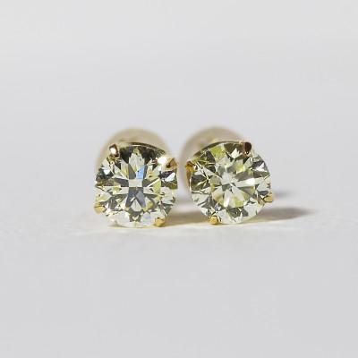ふるさと納税 甲斐市 K18 イエローダイヤモンド 1.00ct 4本爪スタッド