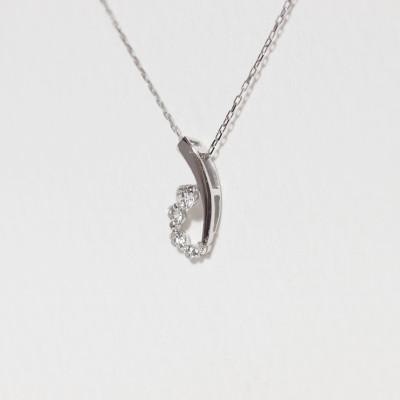 ふるさと納税 甲斐市 プラチナ 0.12ct グラデーションダイヤモンドペンダント【BQ-204】の画像