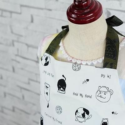 ふるさと納税 小郡市 ねこ柄フリルエプロン(子供用) ラブリーグレイス[No5354-0919]_1