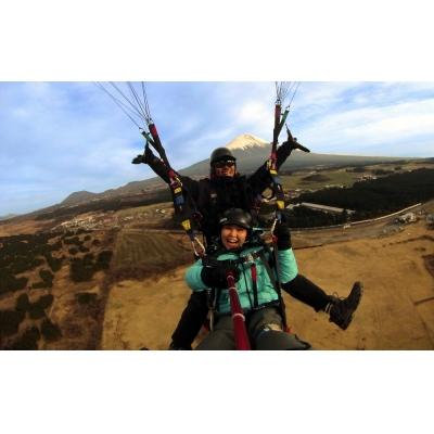ふるさと納税 富士宮市 パラグライダー タンデムコース 1名様招待券 Mt.FUJI PARAGLIDING