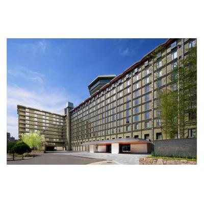 早い者勝ち訳あり！ ふるさと納税 京都市 【リーガロイヤルホテル京都】おせち料理 和洋中 三段重(3〜4人前) 【2565252814】(93500円)