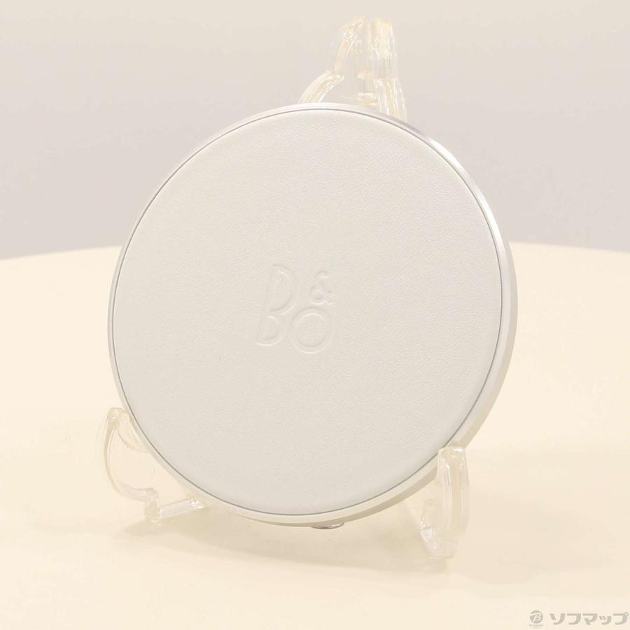 〔中古〕Bang＆Olufsen(バング＆オルフセン)  Beoplay Charging Pad MotionWhite |  | 01