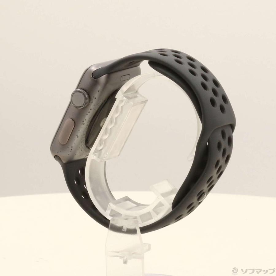 〔中古〕Apple(アップル)  Apple Watch Series 3 Nike+ GPS 42mm スペースグレイアルミニウムケース アンスラサイト／ブラックNikeスポーツバンド | Apple | 02