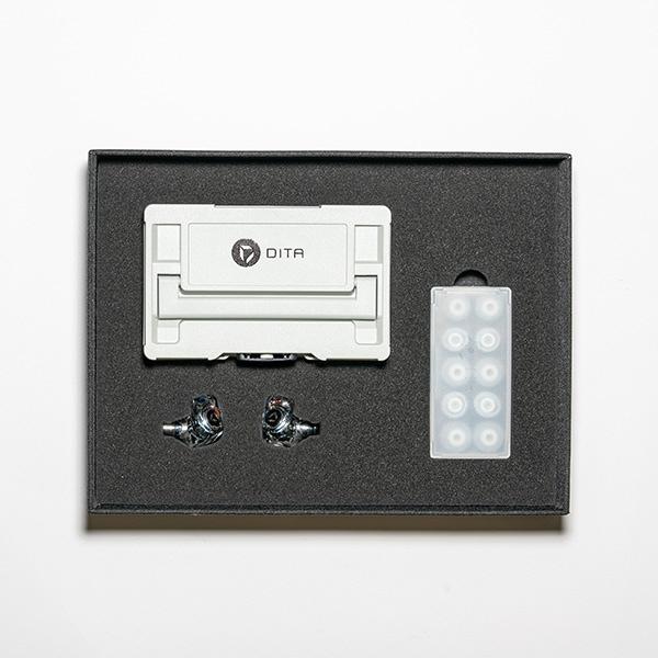 DITA イヤホン カナル型   DITA-ProjectM ［φ3.5mm ミニプラグ］ |  | 03