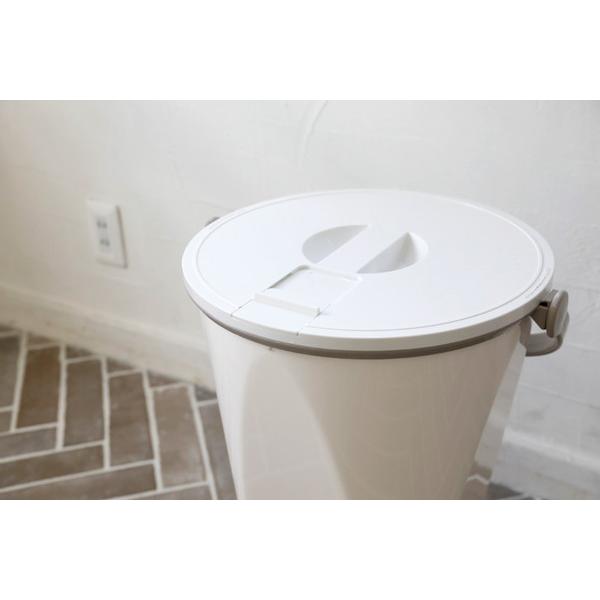 CBジャパン コンパクト バケツ型洗濯機 ウォッシュボーイ   TOM-12f ［洗濯0.6kg］ |  | 07