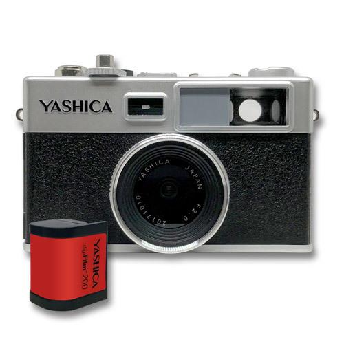 YASHICA YASHICA Y35 Camera with digiFilm 200 YAS-DFCY35-P38 |  | 01